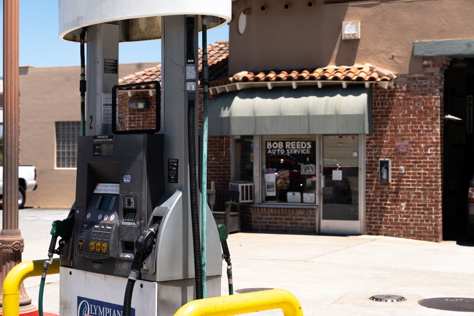 Bob Reed's Auto Service today, showing the gas pumps and the Spanish Colonial Revival building